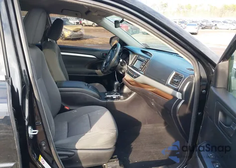 2018 Toyota Highlander Le from USA, damaged, VIN 5TDBZRFH8JS491240